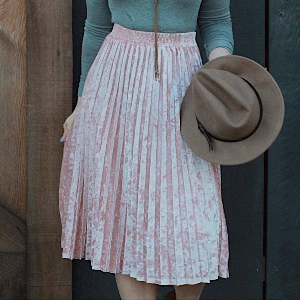 Long whimsical skirt
