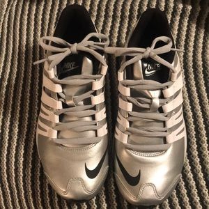 Nike Shock Size 9 - like new condition.