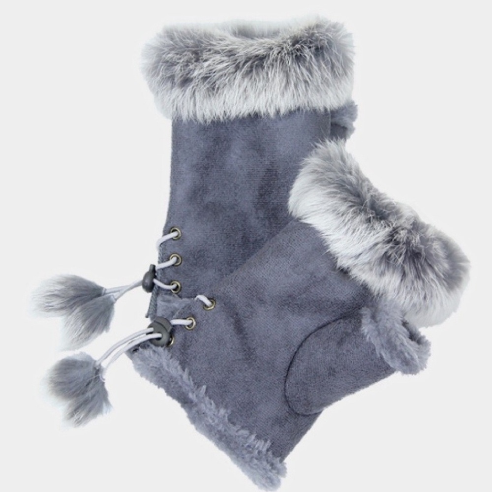 🆕️ GRAY FINGERLESS GLOVES 🆕️ - Picture 2 of 2