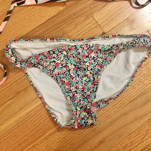 DONATED - Picture 2 of 3