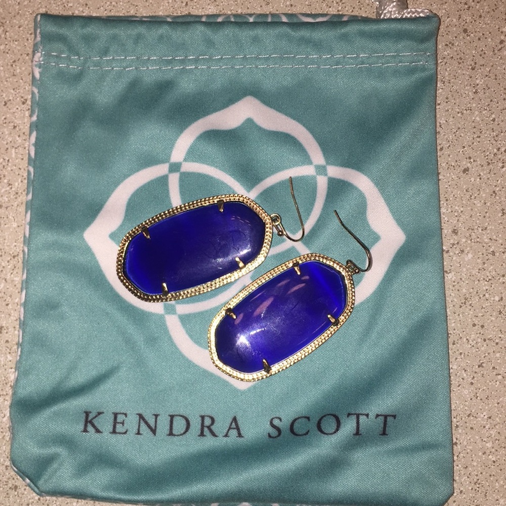 Kendra Scott Danielle earrings