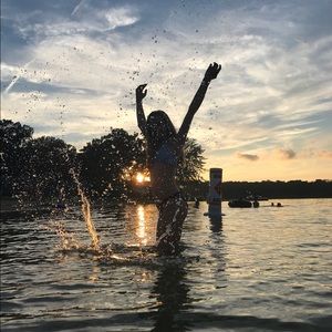 Meet your Posher, Brooke