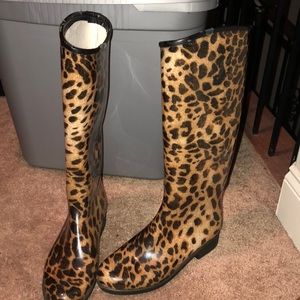 Cheetah Print Rain Boots US 7