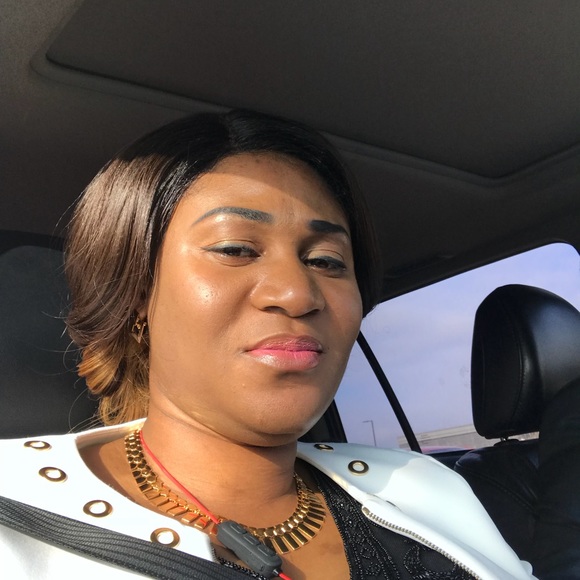 Meet your Posher, Dolapo - Picture 1 of 1