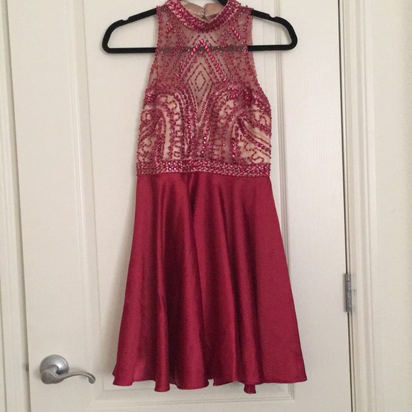 Dave and Johnny Homecoming Dress - Picture 1 of 7