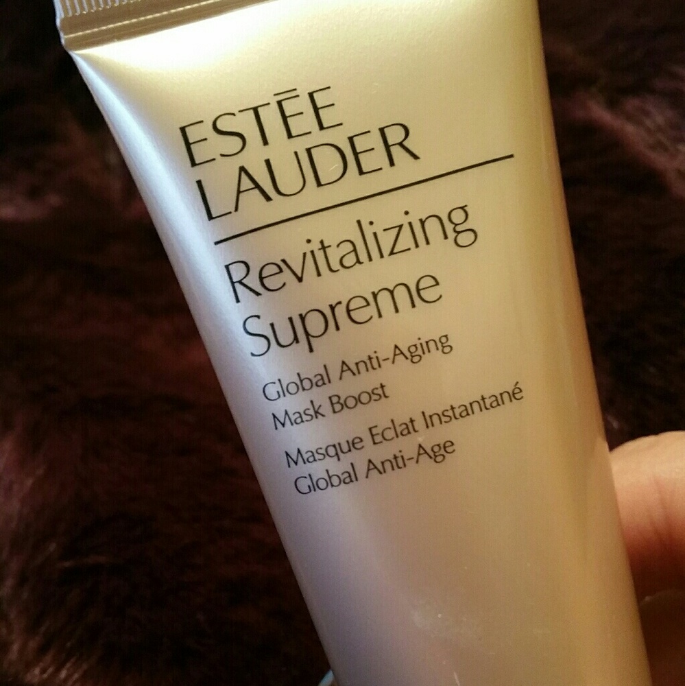 Estee Lauder Revitalizing Supreme Mask