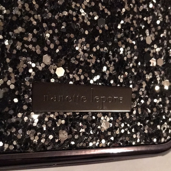 Nanette Lepore iPhone 7 Plus case - Picture 2 of 3