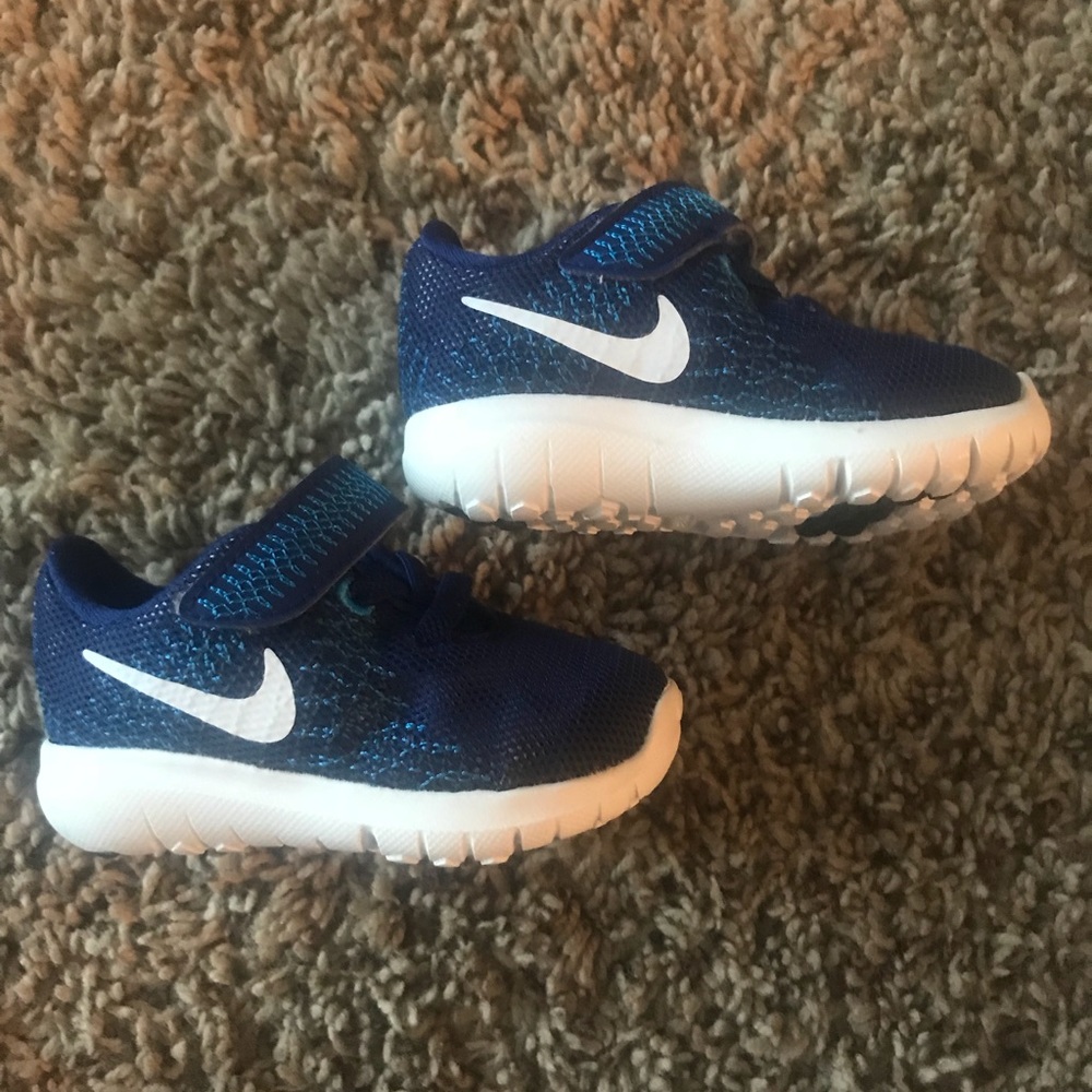 Baby Nike EUC