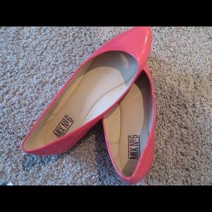 Hot coral patent leather pointy toe flat - 8
