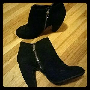 Candies black ankle booties