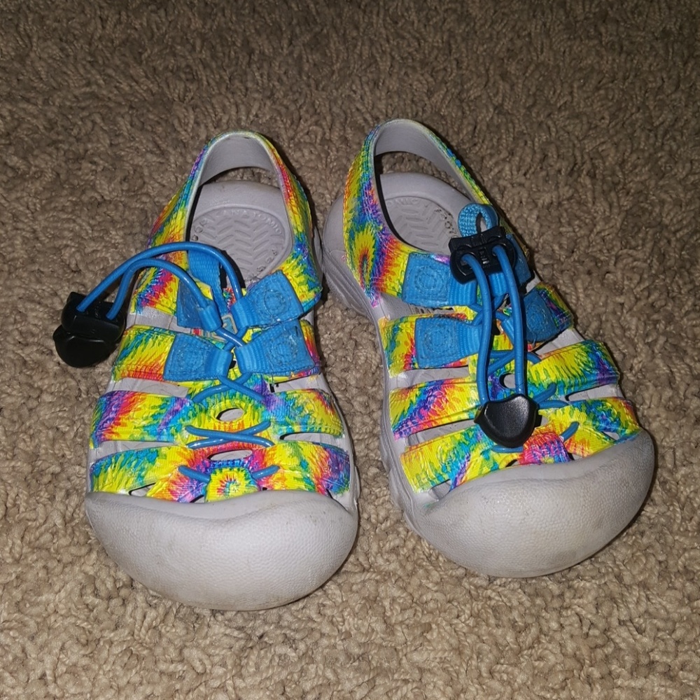 Toddler keen rainbow shoes