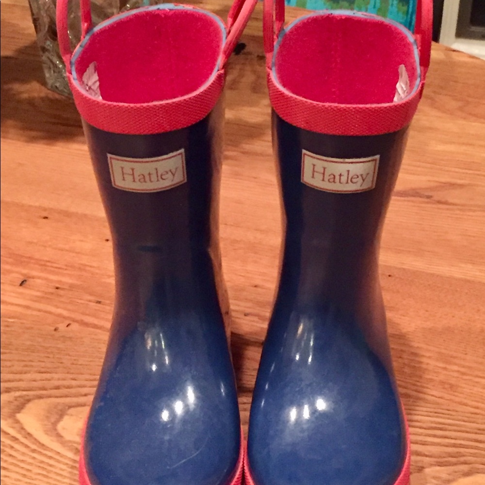 Hatley boys rain boots. Good used condition.🌂🌧