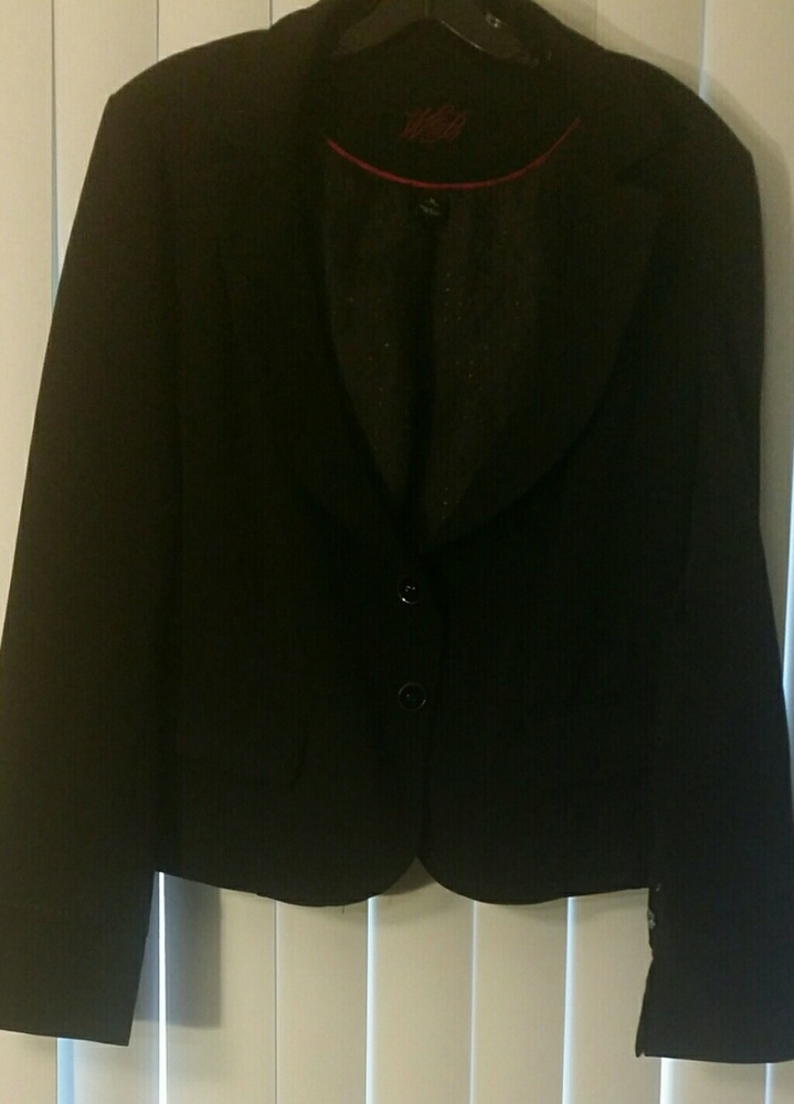 ●● SOLD ●● ●● ●●SOLD●●¤WHBM Blazer/Jacket
