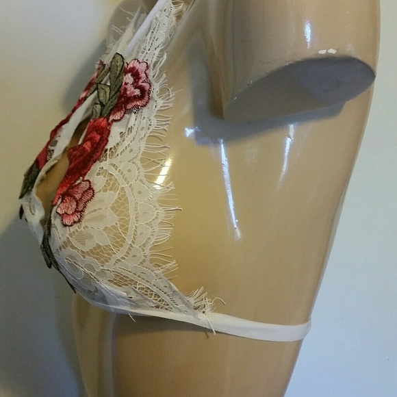 BLACK ONLY Lacey Sexy Embroidered Applique Bralette - Picture 6 of 8