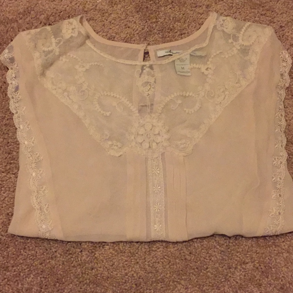Donating Saturday: Beautiful sheer top