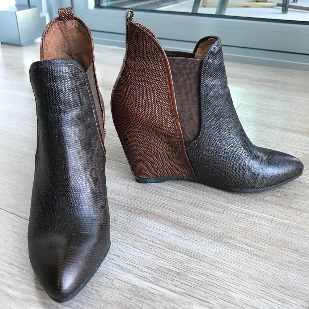 Jeffrey Campbell Harrison Booties sz 8 brand new