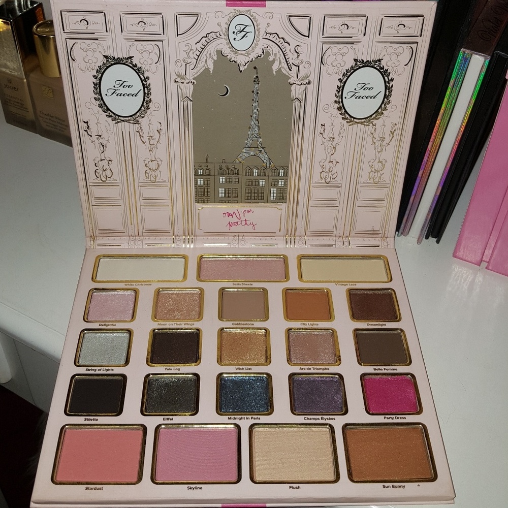 Too Faced Le Grand Palais Palette