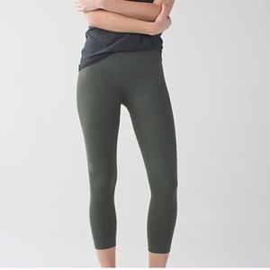 Lululemon zone in crop leggings size 4