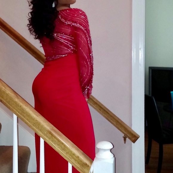 Tony Bowls Prom Dress - Picture 3 of 8