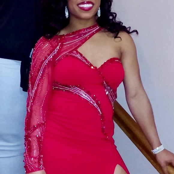 Tony Bowls Prom Dress - Picture 2 of 8