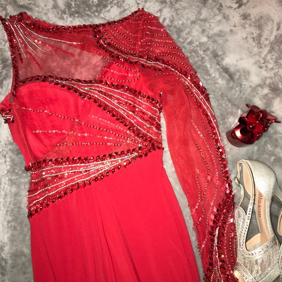 Tony Bowls Prom Dress - Picture 6 of 8