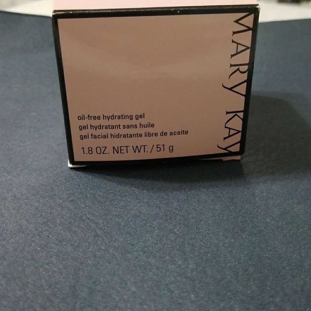 Oil free hydrating gel.