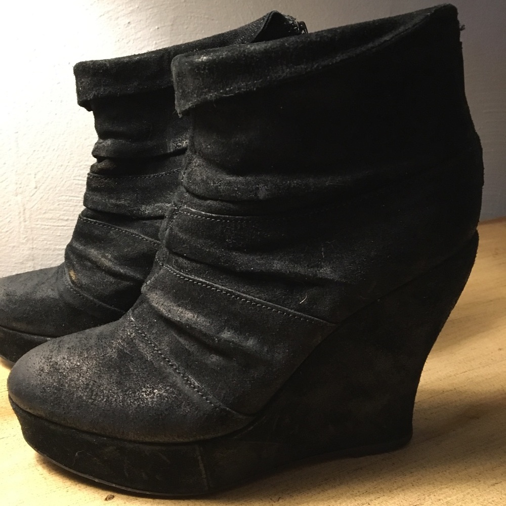 Very trendy wedge booties