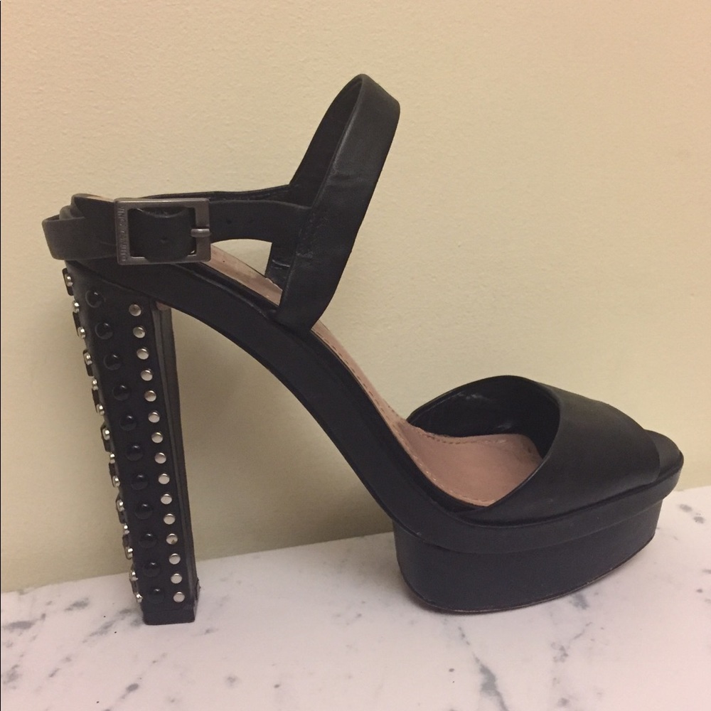 Vincent Camuto black platform heels