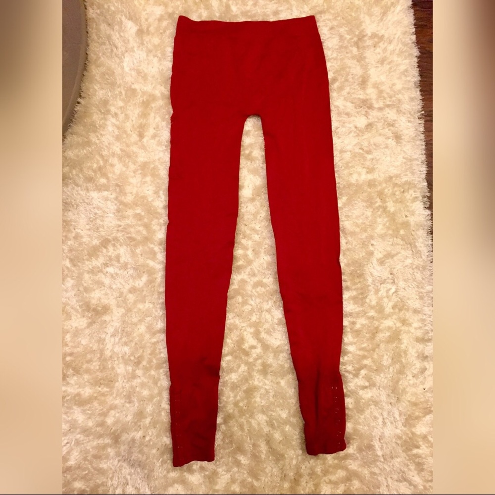 ❌SOLD❌ Romeo and Juliet Button Hem Sleek Leggings