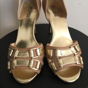 Michael Kors beige and gold heels