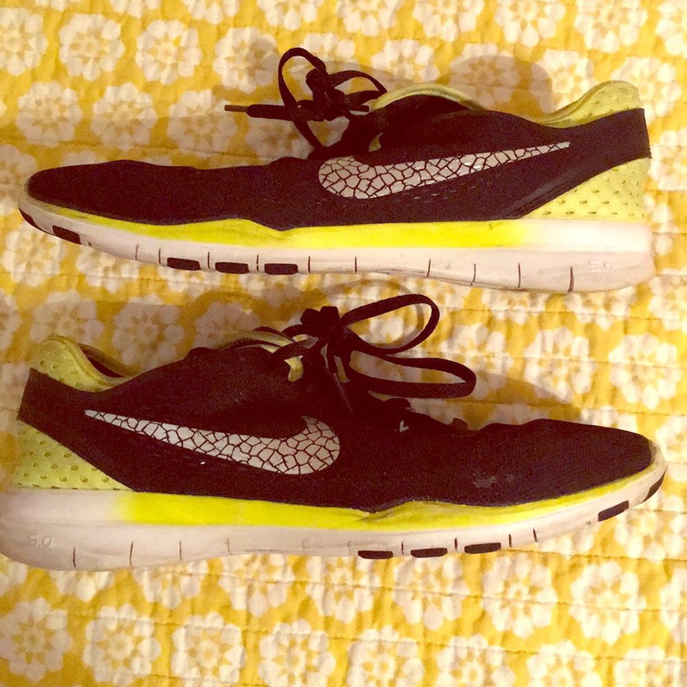 Nike Women’s Free Run 5.0 Running Sneakers Size 11