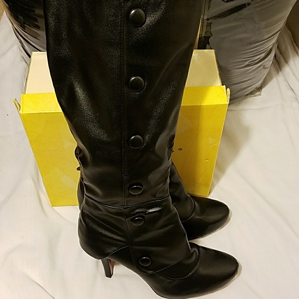 Gomax Black Button Military Steampunk Boots