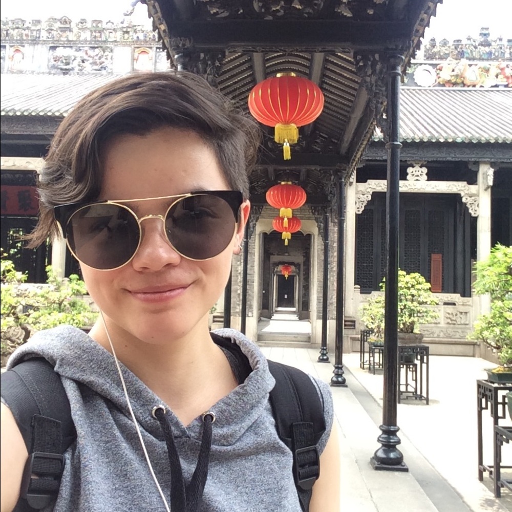 Meet your Posher, Tala