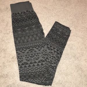 Tribal pattern leggings