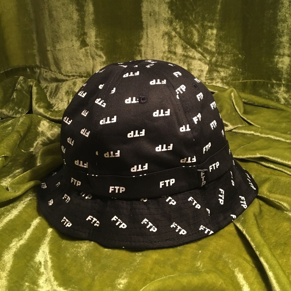 FTP REVERSIBLE BELL BUCKET HAT