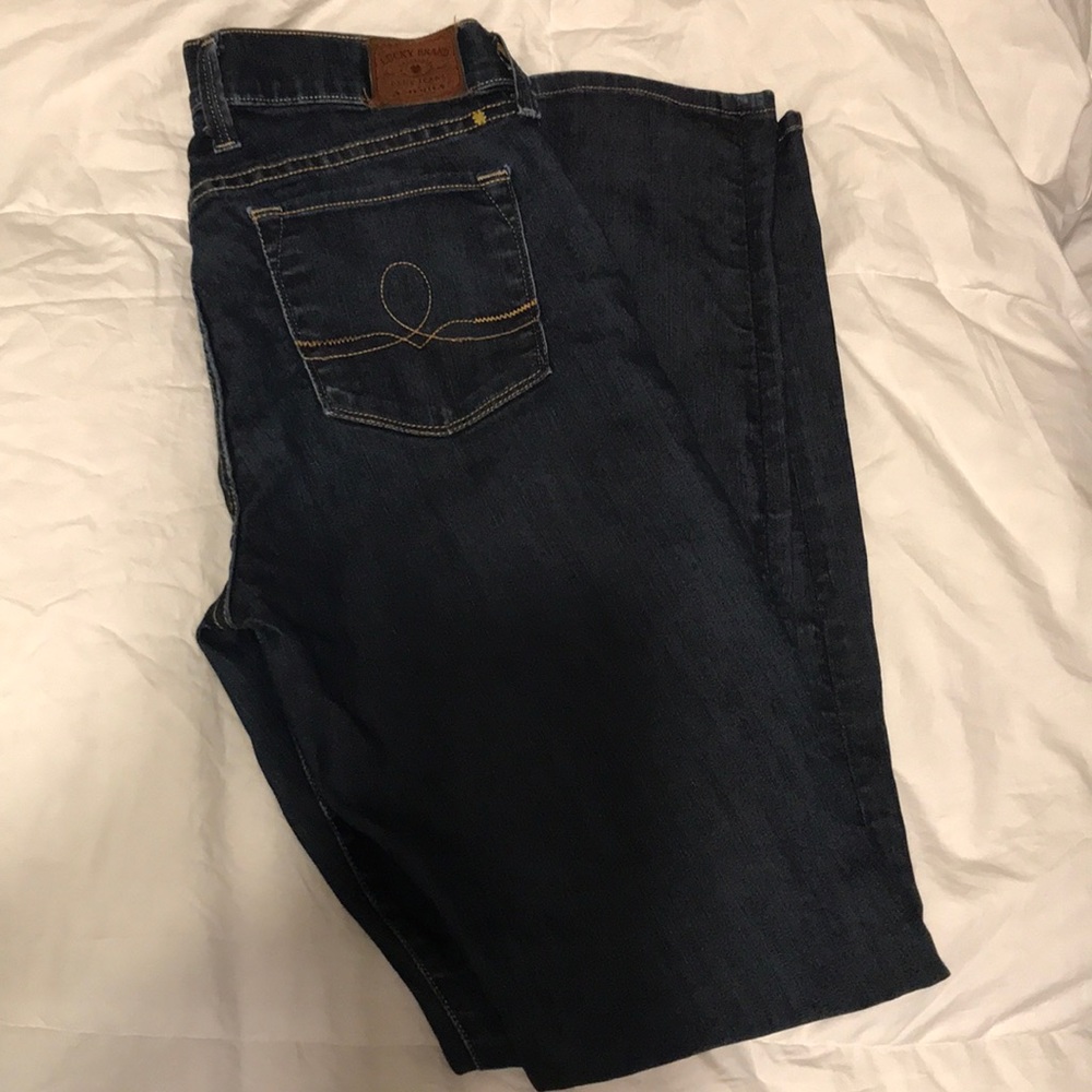 Lucky Brand Sz 8 Sophia skinny jeans. Like new!!