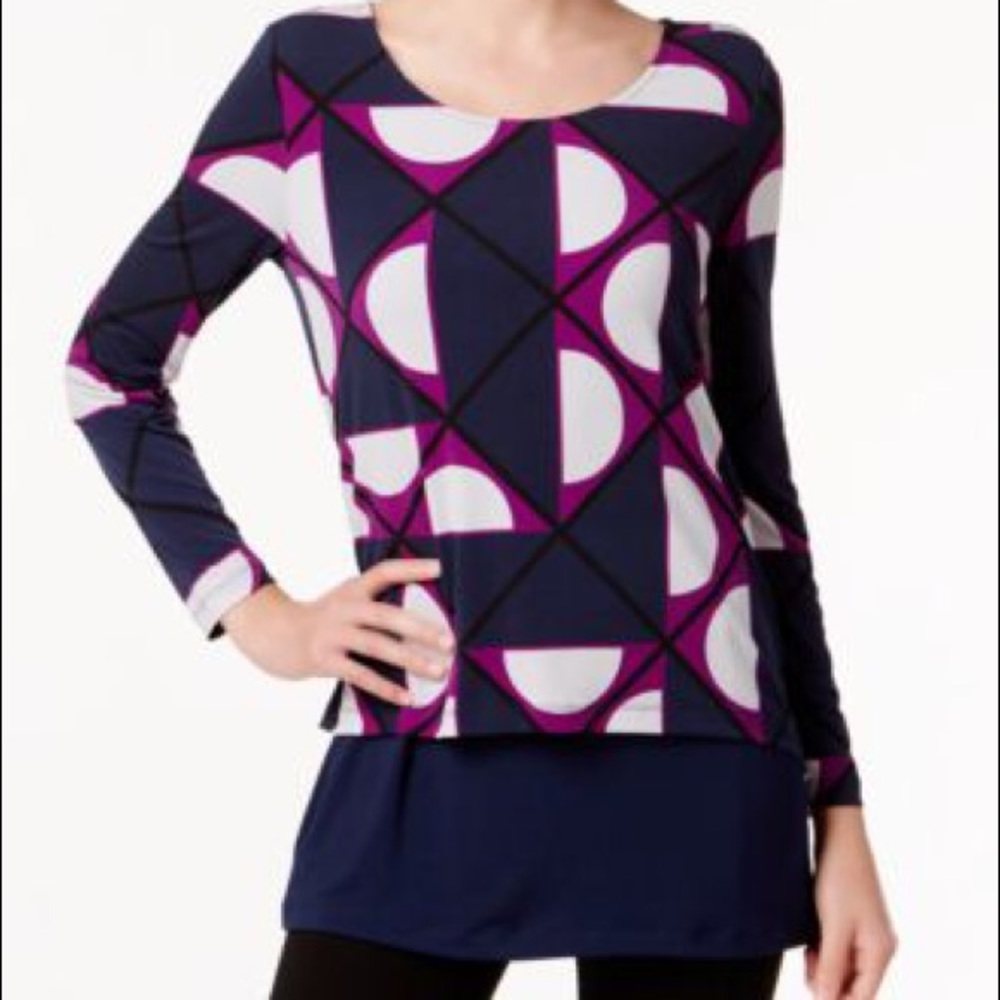 Stretchy Alfani colorblock shirt EUC