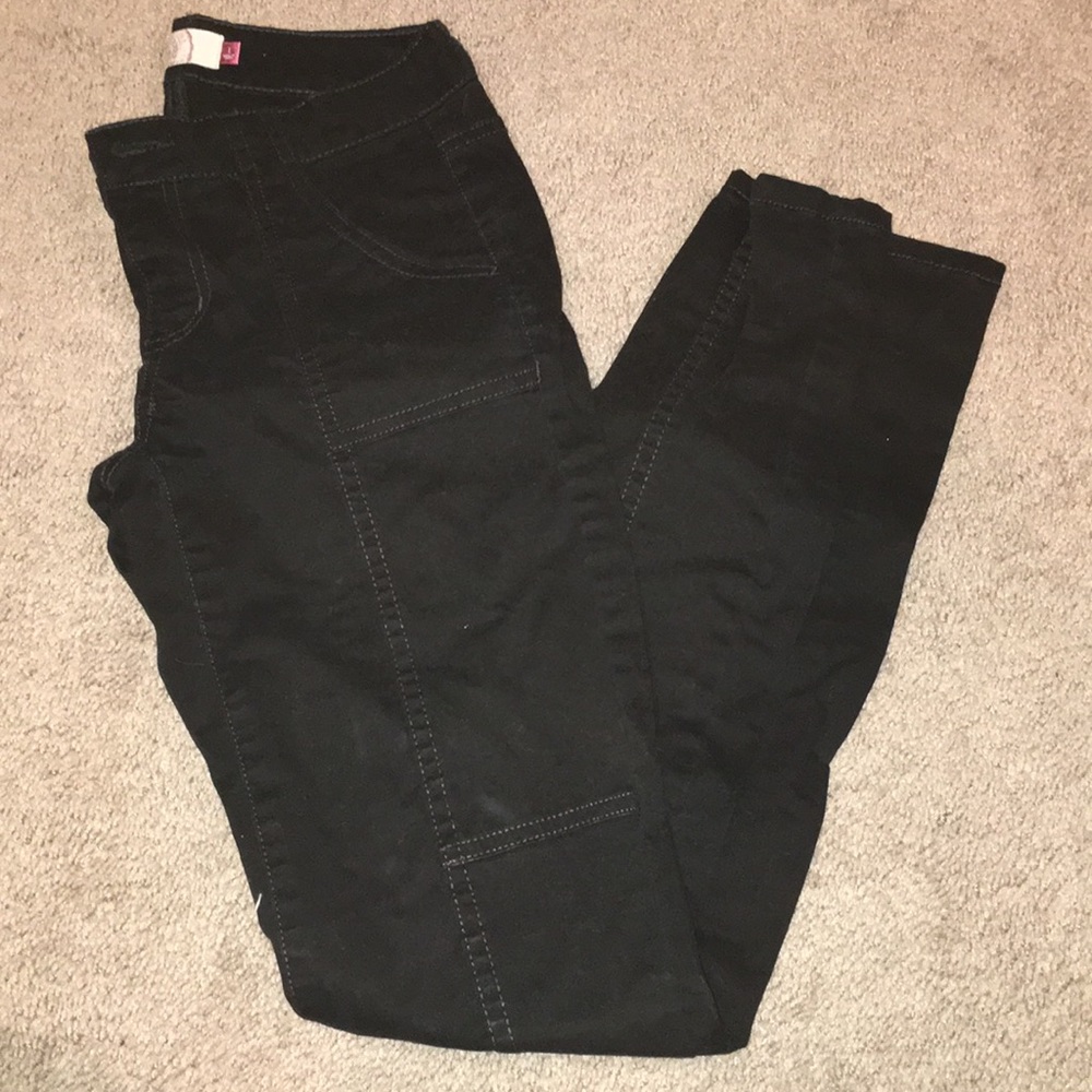 Black khaki pants