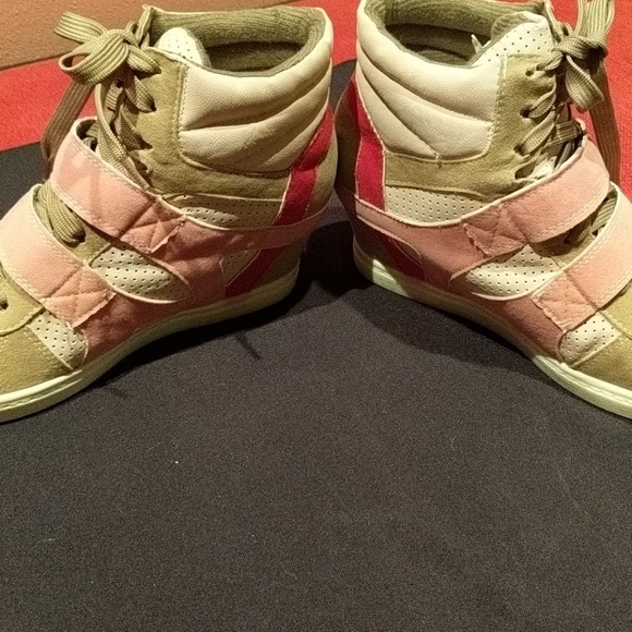 N.Y.L.A High Top Platform Shoes Size 10 womens - Picture 2 of 3