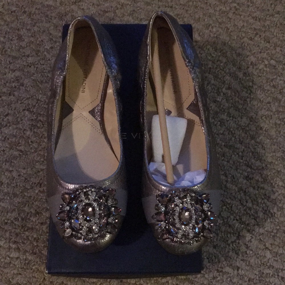 Brand new never worn Adrienne Vittadini flats