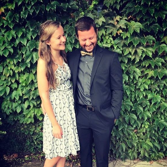 Meet your Posher, Amanda - Picture 2 of 3