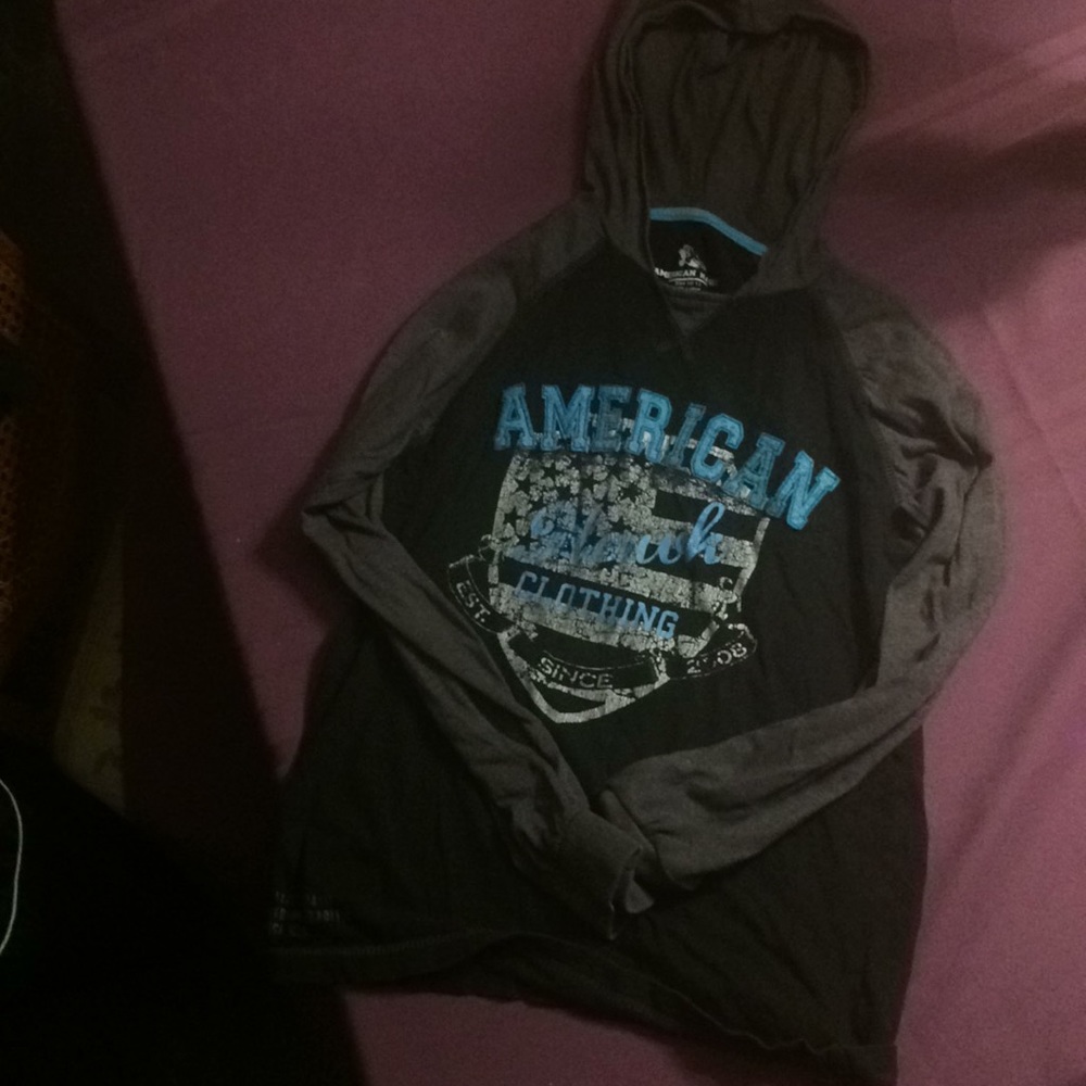 Boys size 10/12 long sleeve tee