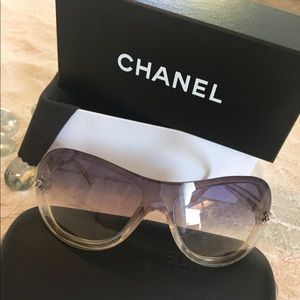 Chanel Women’s Sunglasses -Authenticate