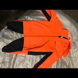 Nike jogging outfit