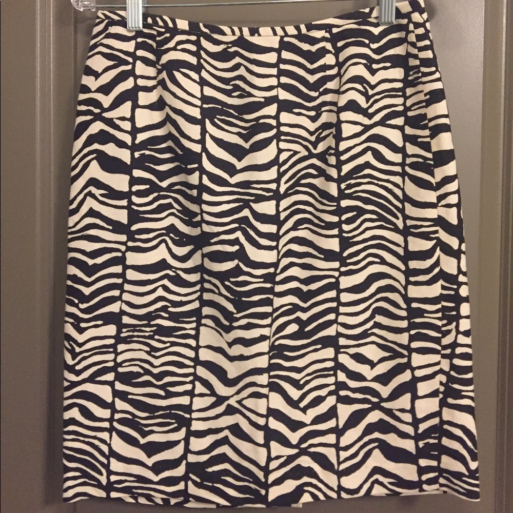 Matte linen pencil skirt