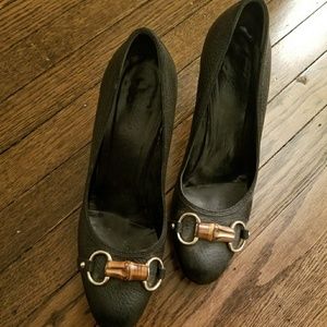 Gucci Horsebit Pumps! Barely worn.