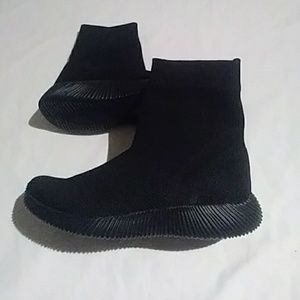 Cape Robbin Girl Black Scuba Sneaker