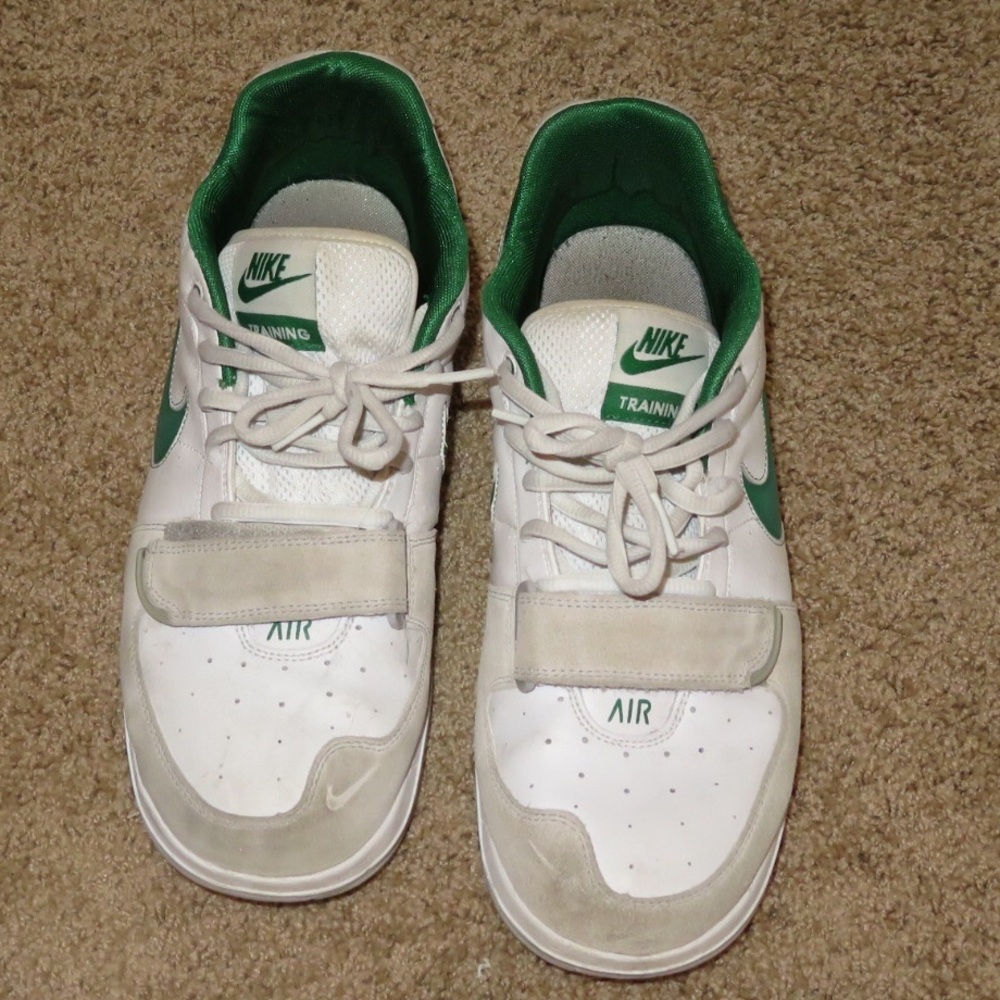 Men’s Nike air training shoes - size 11