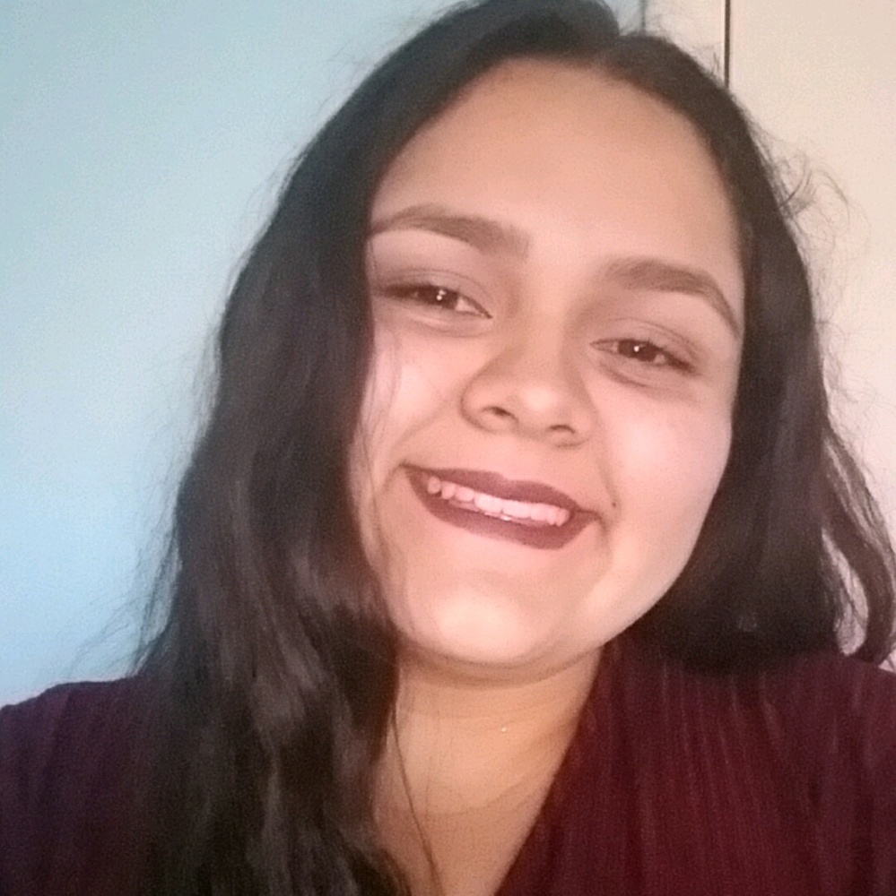 Meet your Posher, Alexis