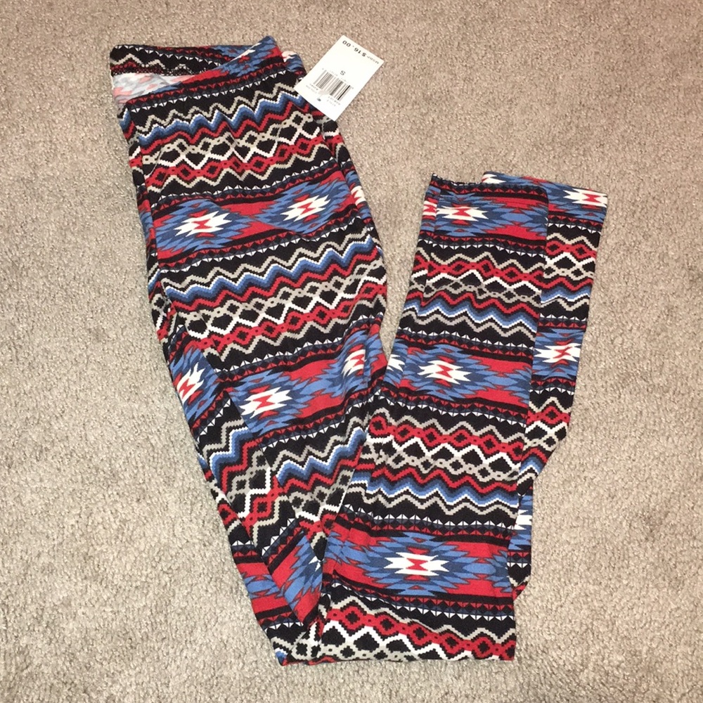 Tribal patterned leggings